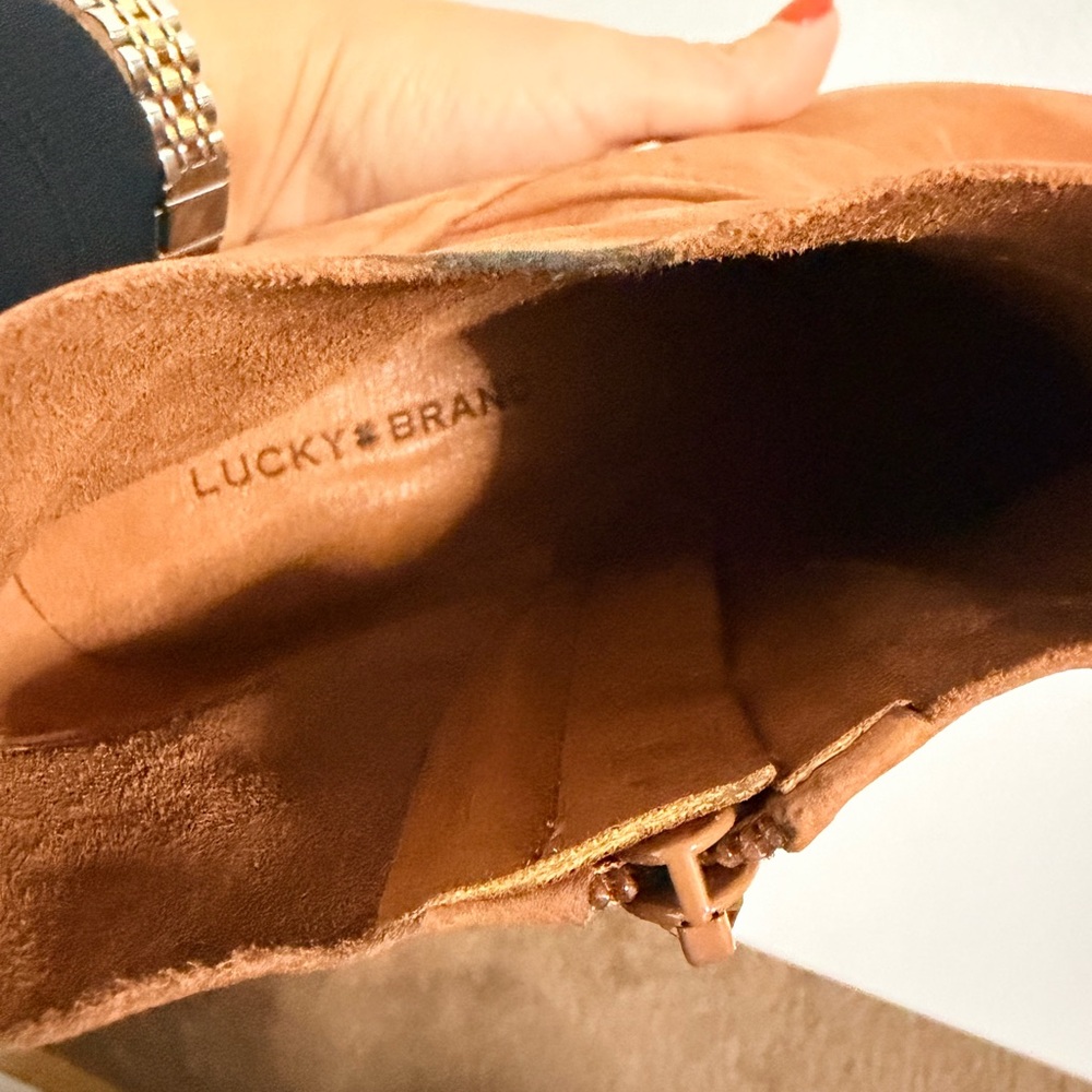 Lucky Brand Pogan Women's 8.5 Brown Leather Ankle Bootie Side Zip Booties - Picture 8 of 9